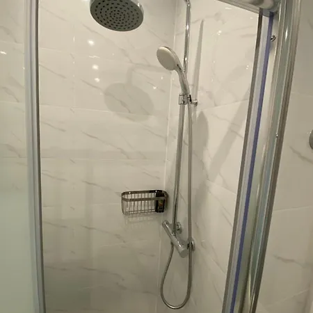 Alex's House Апартаменты *