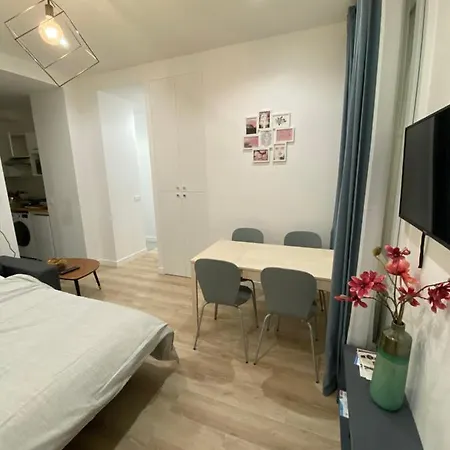 Alex's House Apartman