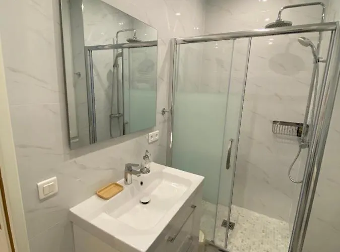 Daire Alex's House *