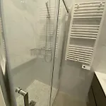 Alex's House Παρίσι